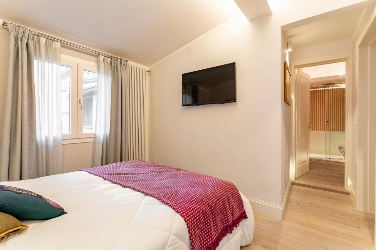 Art Apartment Luxury Sofia Suite Florence Luaran gambar