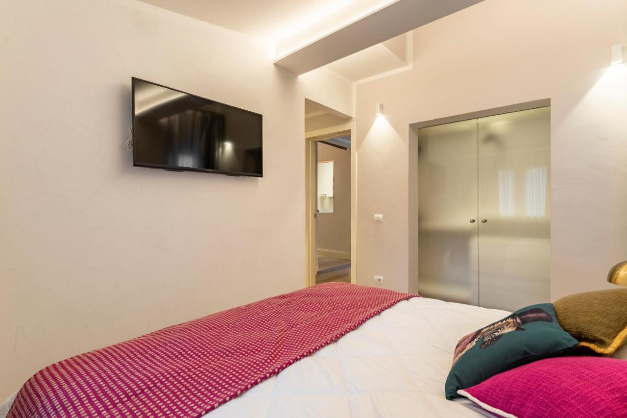 Art Apartment Luxury Sofia Suite Florence Luaran gambar