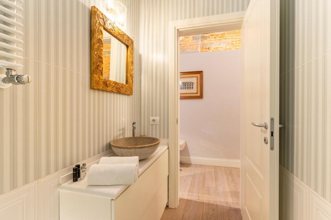Art Apartment Luxury Sofia Suite Florence Luaran gambar